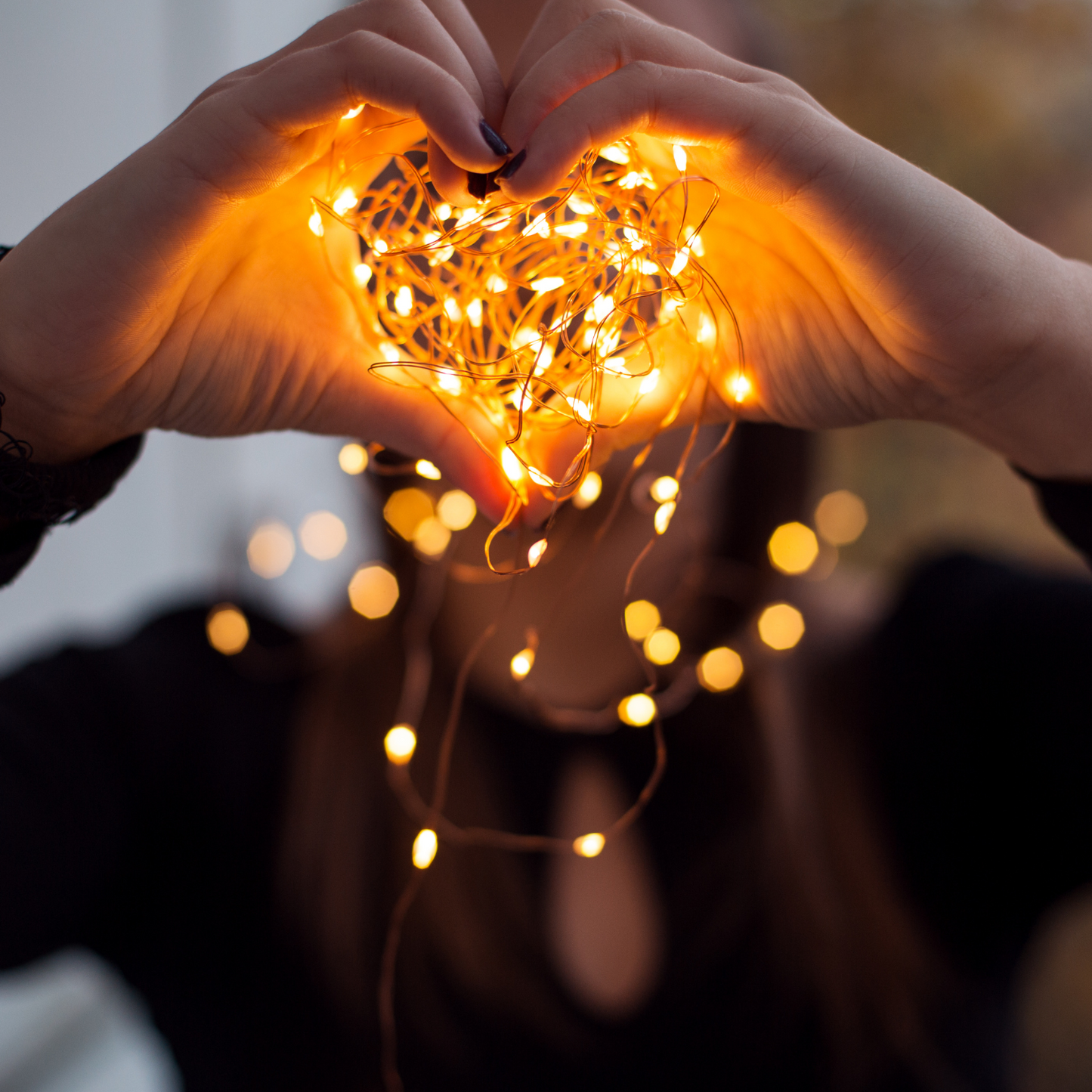 Lysterapi der hjælper med at frigøre traumer og fremme følelsesmæssig healing. En effektiv og målrettet metode til at genoprette balance og velvære.